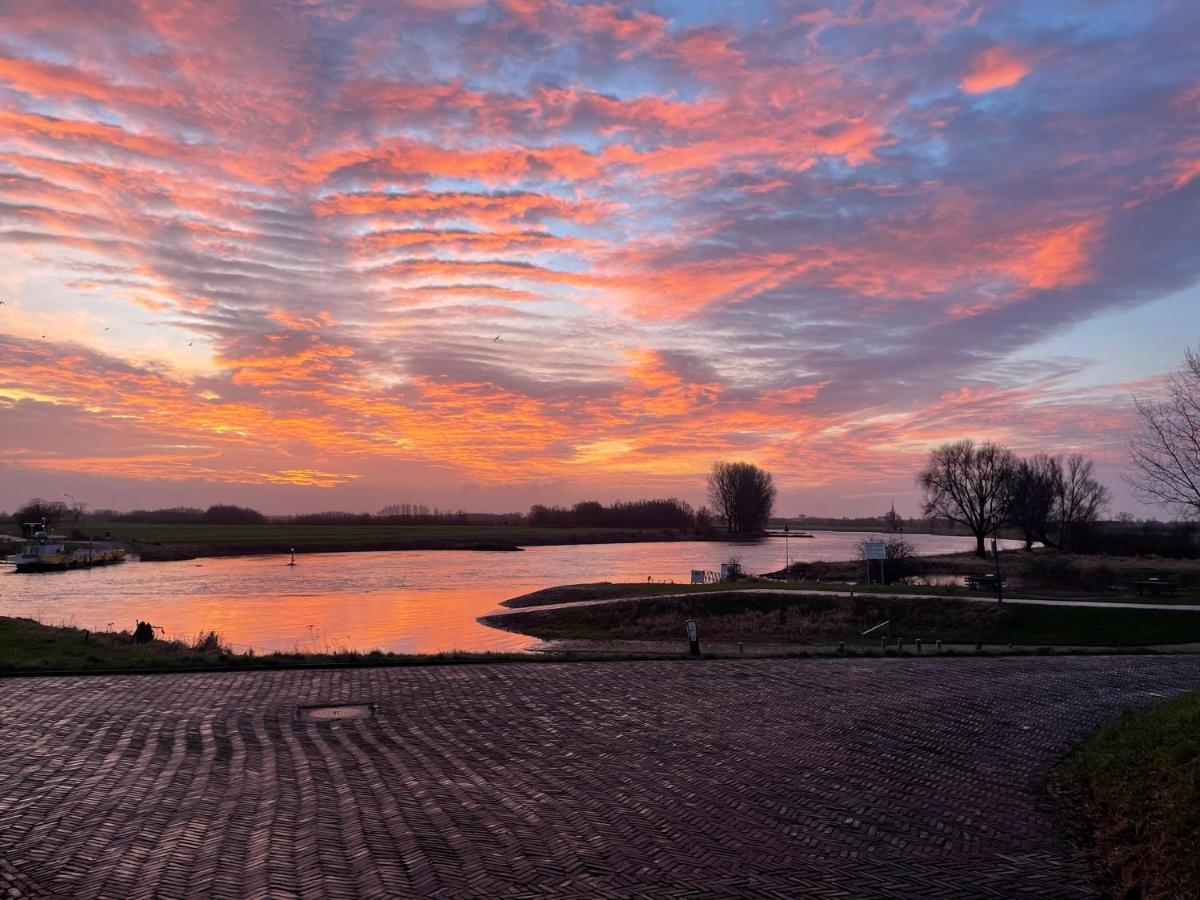Heerlijke Boerderij Bij Veluwezoom In Het Oude Dieren Luaran gambar
